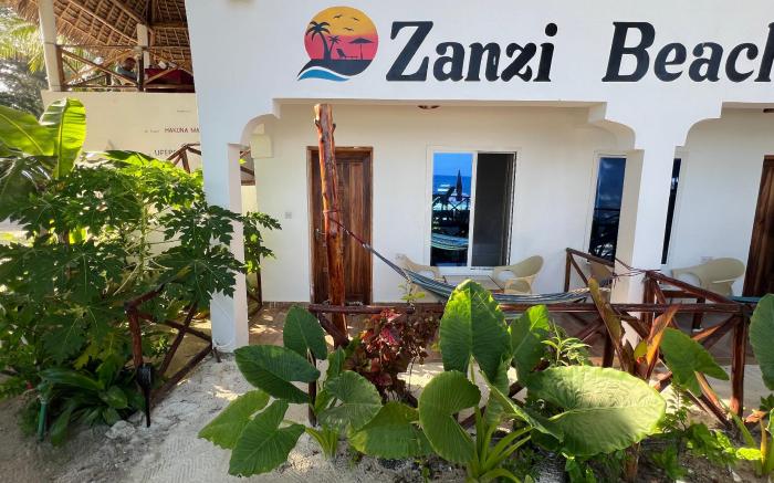 Zanzi Beach Hotel 