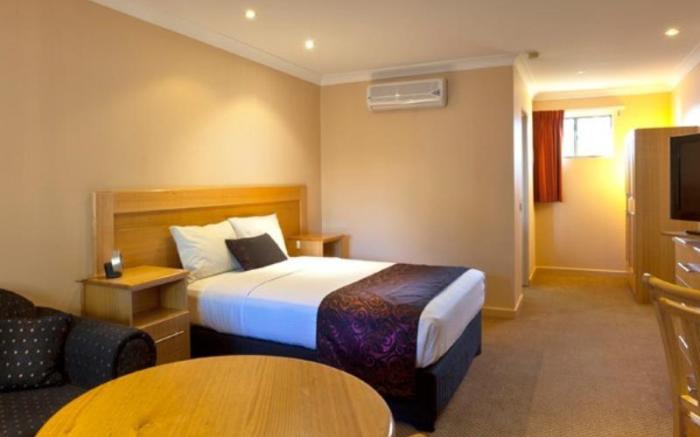 Sunseeker Motor Inn