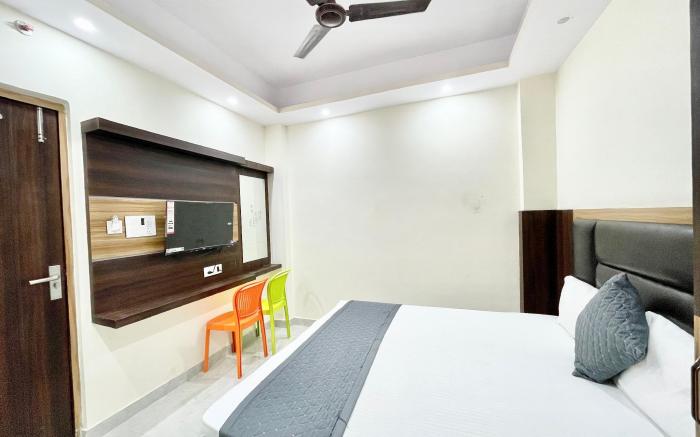 VNS - HOTEL LAXMI - Villa's - Near Kashi Temple 