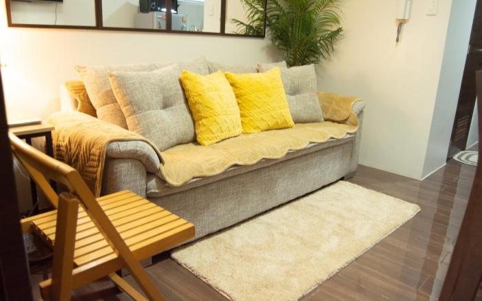The BriC Haus: 1BR @ Air Res Makati CBD/Greenbelt