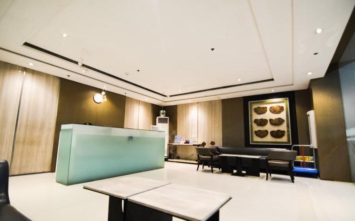 Fantastic 1BR w/ City View in Makati  near Airport