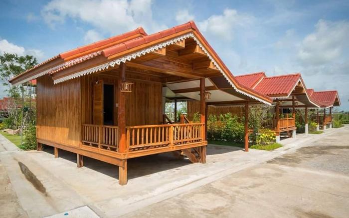 เรือนไม้โฮมสเตย์
