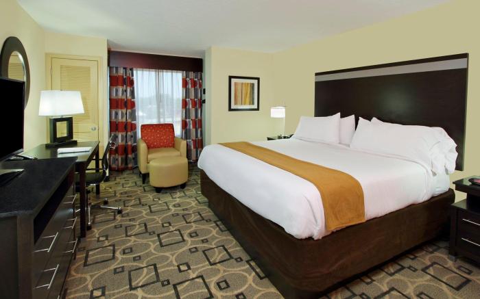 Holiday Inn Express Augusta Downtown By IHG