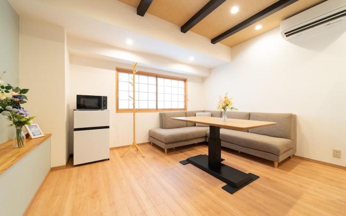 Convenient and private house, nearby Nijo station