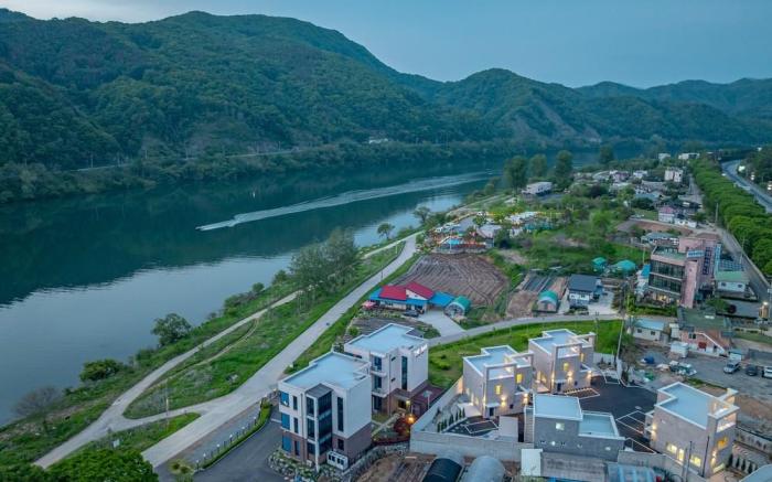 Chuncheon Wolhadam Pool Villa