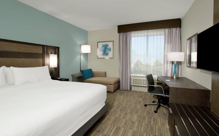 Holiday Inn Express And Suites Lake Charles South Casino Area By IHG