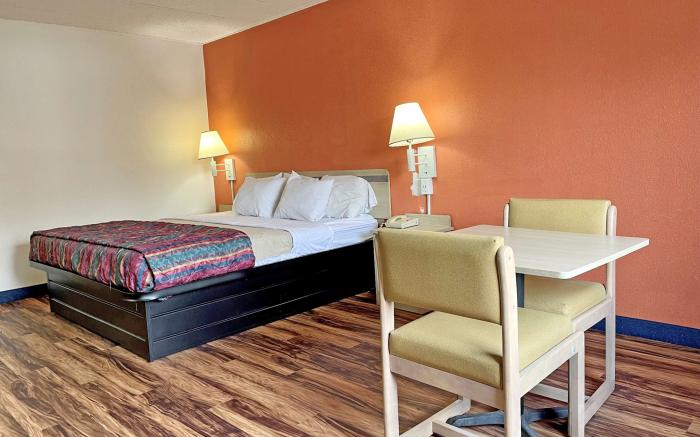 Red Carpet Inn Gibbstown NJ