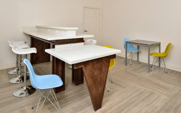 Scottish Inn & Suites - Conroe