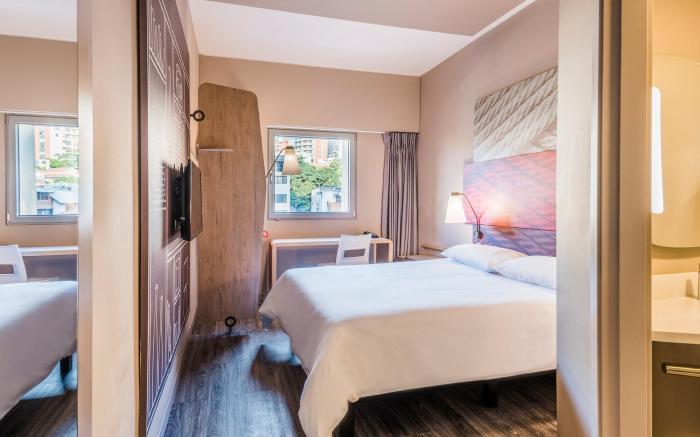 ibis Cali Granada