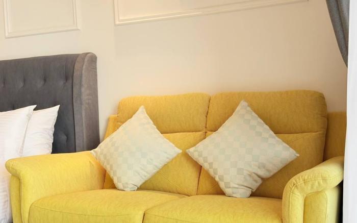 Rustic SeaviewStudio unit atR&F SeineRegion ByANJU