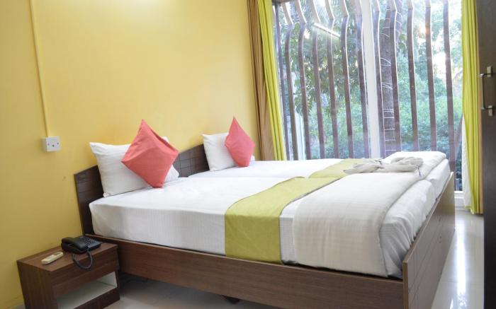 Hotel Acacia Yelahanka
