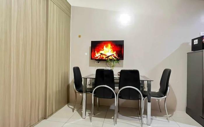 Cozy Condo w/ Manila Bay View Near MOA and Luneta