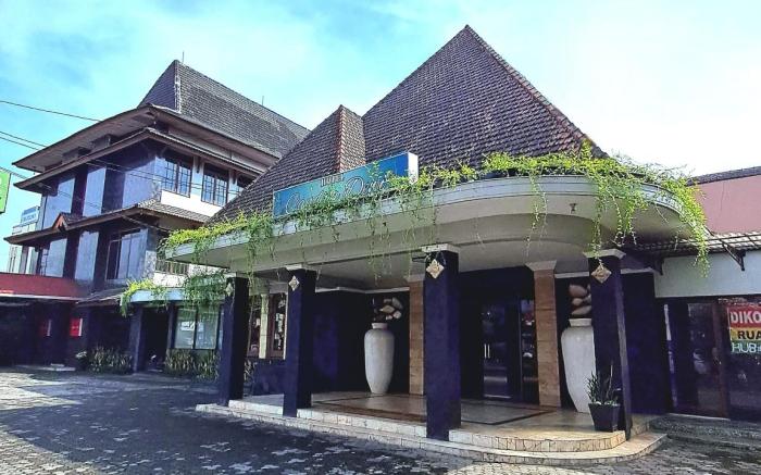 Hotel Candra Dewi