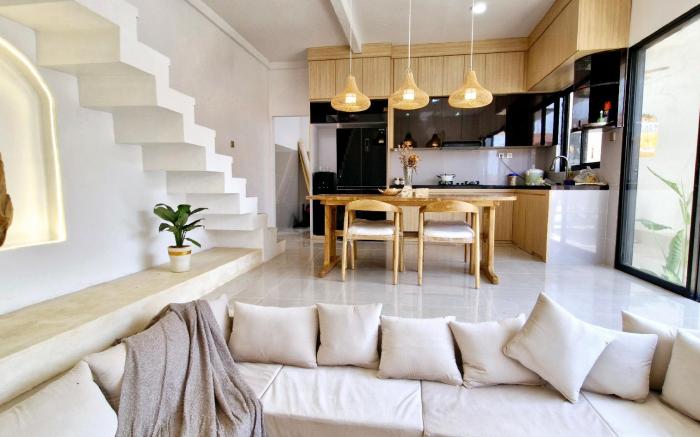 Tranquil 2BR Villa with Rice Field & Sunrise View