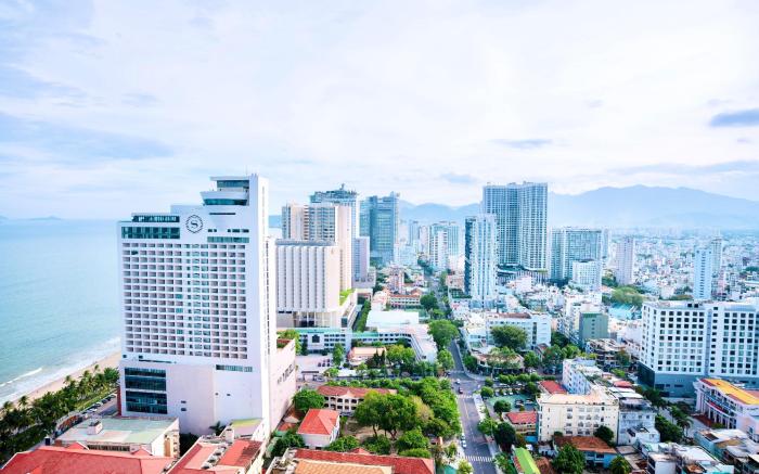 Sea@Sky 5*Suite@Gold Coast Nha Trang, Beach & Mail