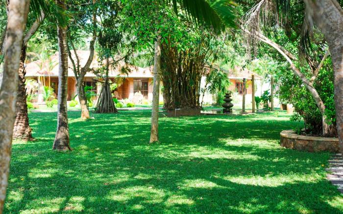 Kumudu Valley Resort