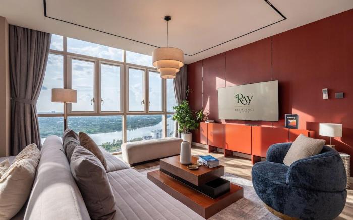 Vista SkyVilla and Penthouse Riverview-Groups-Families