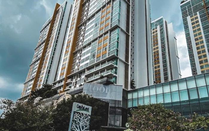 Vista SkyVilla and Penthouse Riverview-Groups-Families