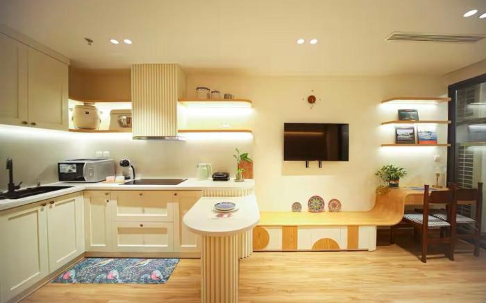 Vincent’s Home in West Lake/ Luxury Apartment