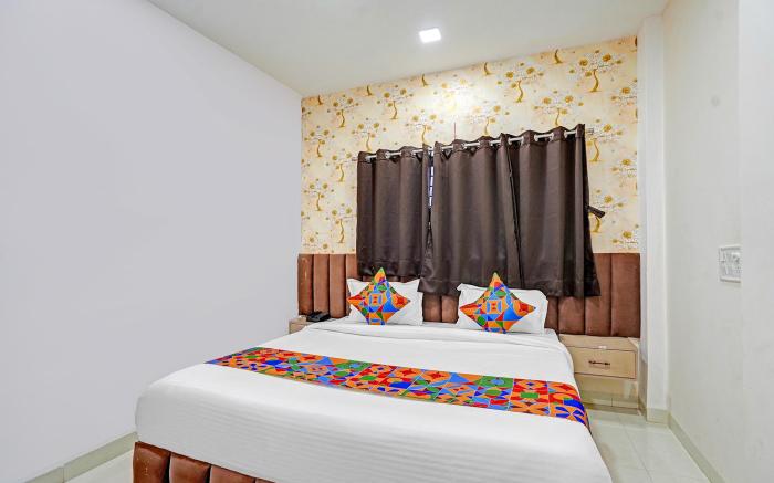 FabHotel Amrit Palace - Skye Corporate Park