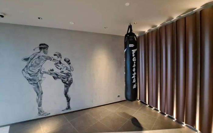 Elegant Room With Roof Top Pool - Best In Pattaya