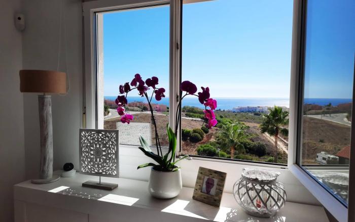 Penthouse with swimming pool in Manliva