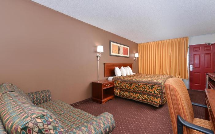 Americas Best Value Inn Tulsa at I-44