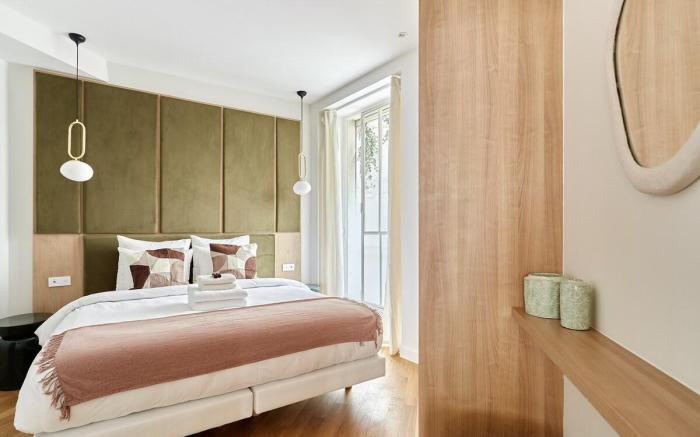 Exceptional 3 bedrooms Apartment  Heart of Paris