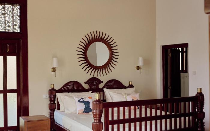 Lumina Retreat 5 BR Villa with Pool & Yoga Shala 