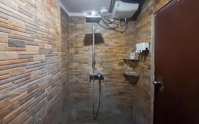 Simply Look Studio Gateway Ahmad Yani By Travelio