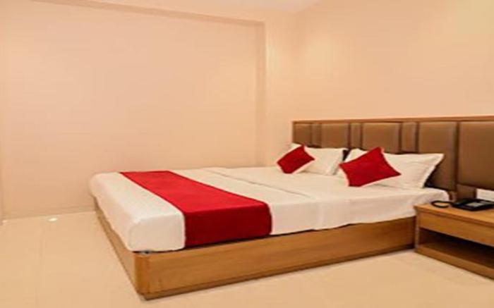 FabHotel Prime Ascent Star