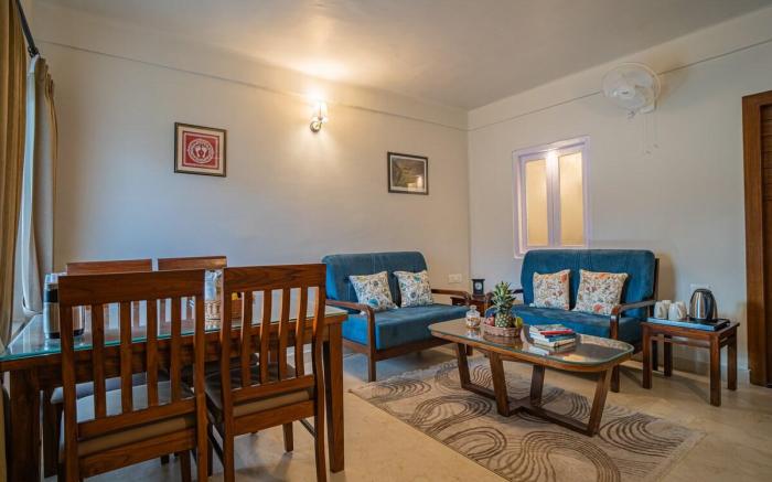 Lake-Facing 2-BHK Retreat Right Above Mall Road