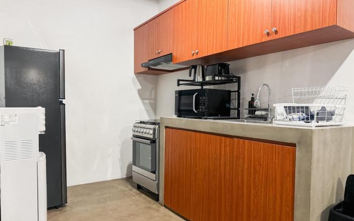 NEW! Transit,8 mins to Airport, Khrisna Souvenirs