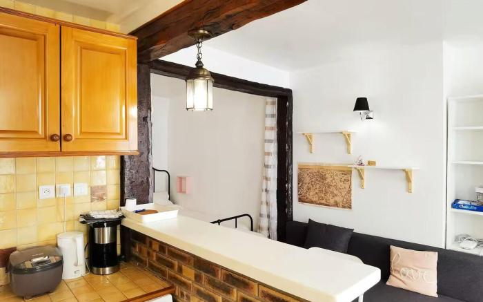 French-style Apt/3mns to metro/Paris Latin Quarter