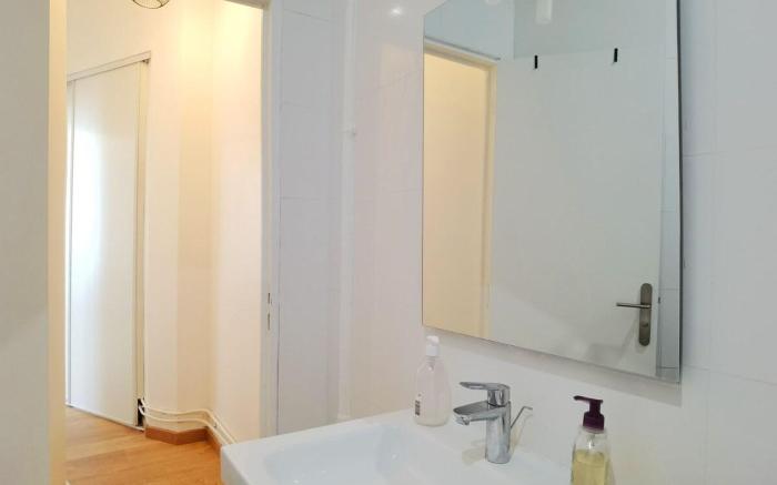 New decored Apt /elevator/50 m to Lafayette