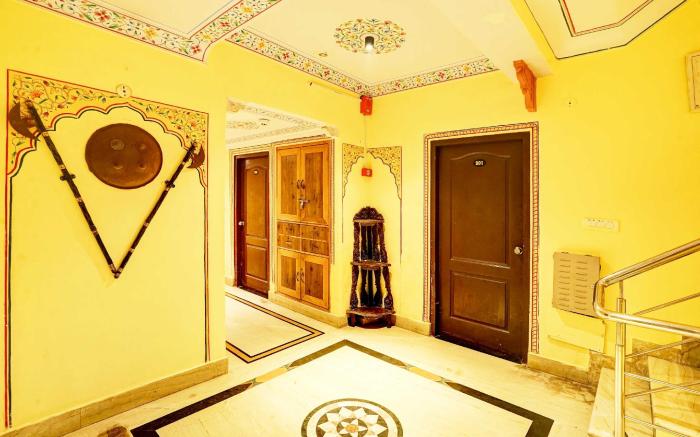 [Day Stay - 12 Hrs Slot: 8 AM to 8 PM] Hotel O Gangapole Amer Road