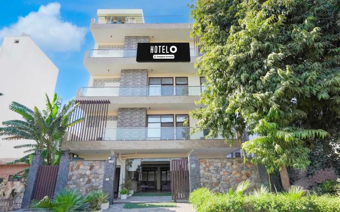 Hotel O Sector 108 Noida