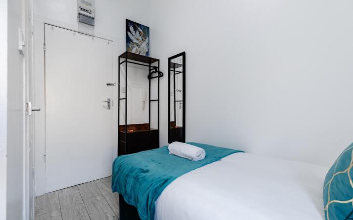 Harrow Road Vibrant Apartments!