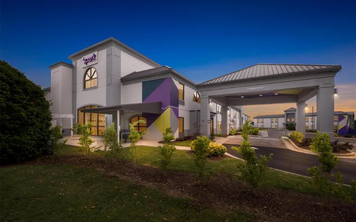 Spark by Hilton Spring Lake Fayetteville