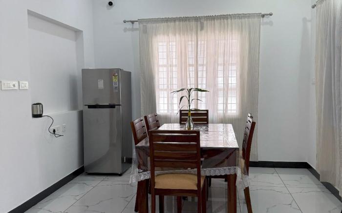 SRI Villa - Family Rooms in Wayanad - Hill Views