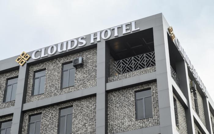 Clouds Hotel