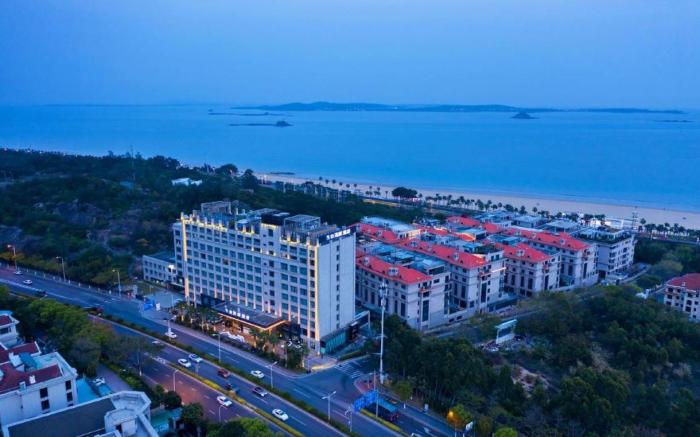 Xiamen White Dolphin Hotel - Huangcuo Beach Branch of Convention and Exhibition Center