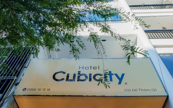 Cubicity De Tham