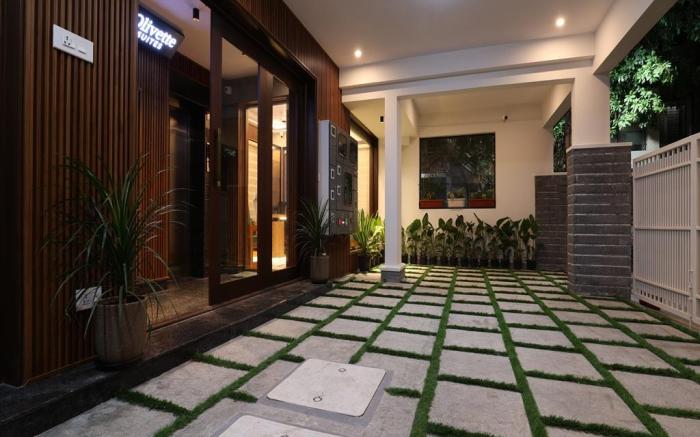 Olivette Suites