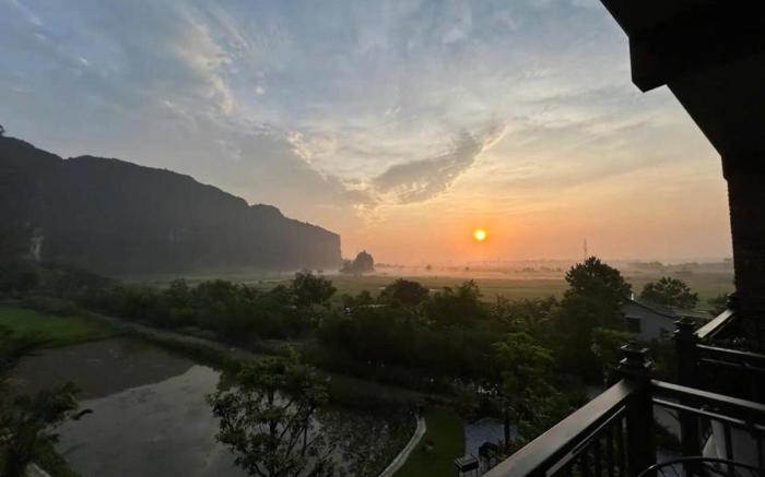 Tam Coc Peaceful Nature