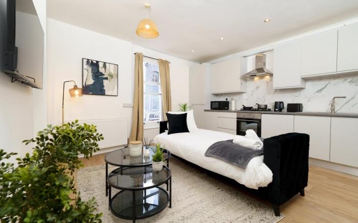 Central London Gem | 2-Level Flat Near Shoreditch