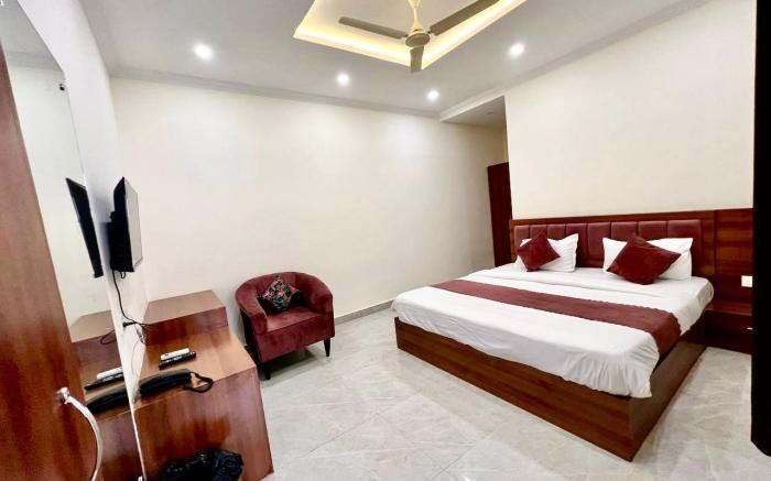 Shiva Kashi Inn