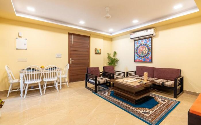 Homlee-Legacy 3BHK Flat in Central DEL-Lift
