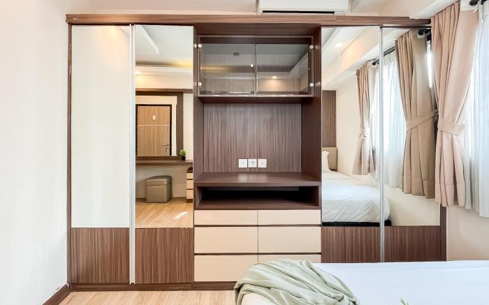 Good Deal 2BR Apt at The Wave Kuningan By Travelio