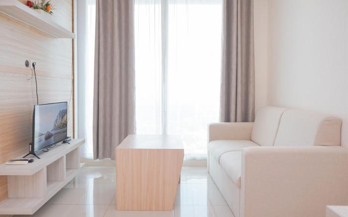 Modern Look 2BR Apt Tree Park City BSD By Travelio